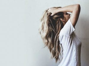 ریزش مو شدید دارم چیکار کنم | بهترین درمان ریزش مو مردان و زنان 732x549 Alopecia Universalis What You Should Know 300x225 - ریزش مو شدید دارم چیکار کنم | بهترین درمان ریزش مو مردان و زنان